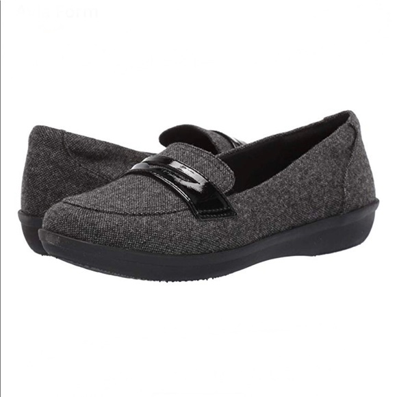 clarks ayla loafer